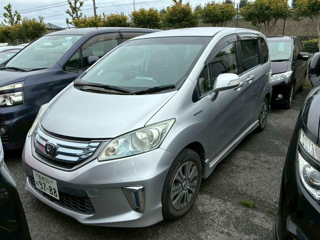 Honda Freed Suv 1.5 Just Selection Hybrid 6 Seats 20141 Silver #4