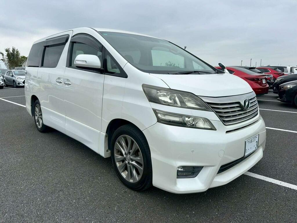 Toyota Vellfire Mpv 3.5 Z Platinum Selection 2 4Wd 7 Seats 20 White