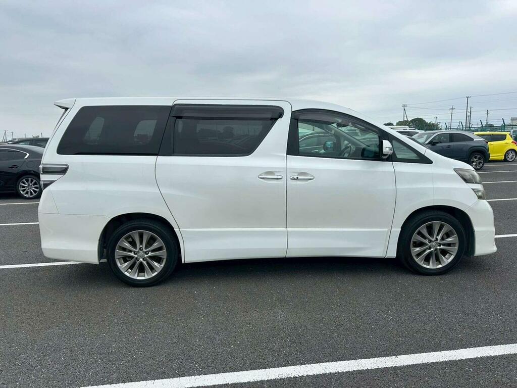 Toyota Vellfire Mpv 3.5 Z Platinum Selection 2 4Wd 7 Seats 20 White #2