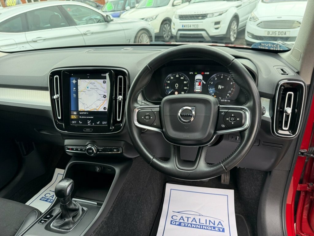 Volvo XC40 1.5L Momentum SF68UYV Red #4