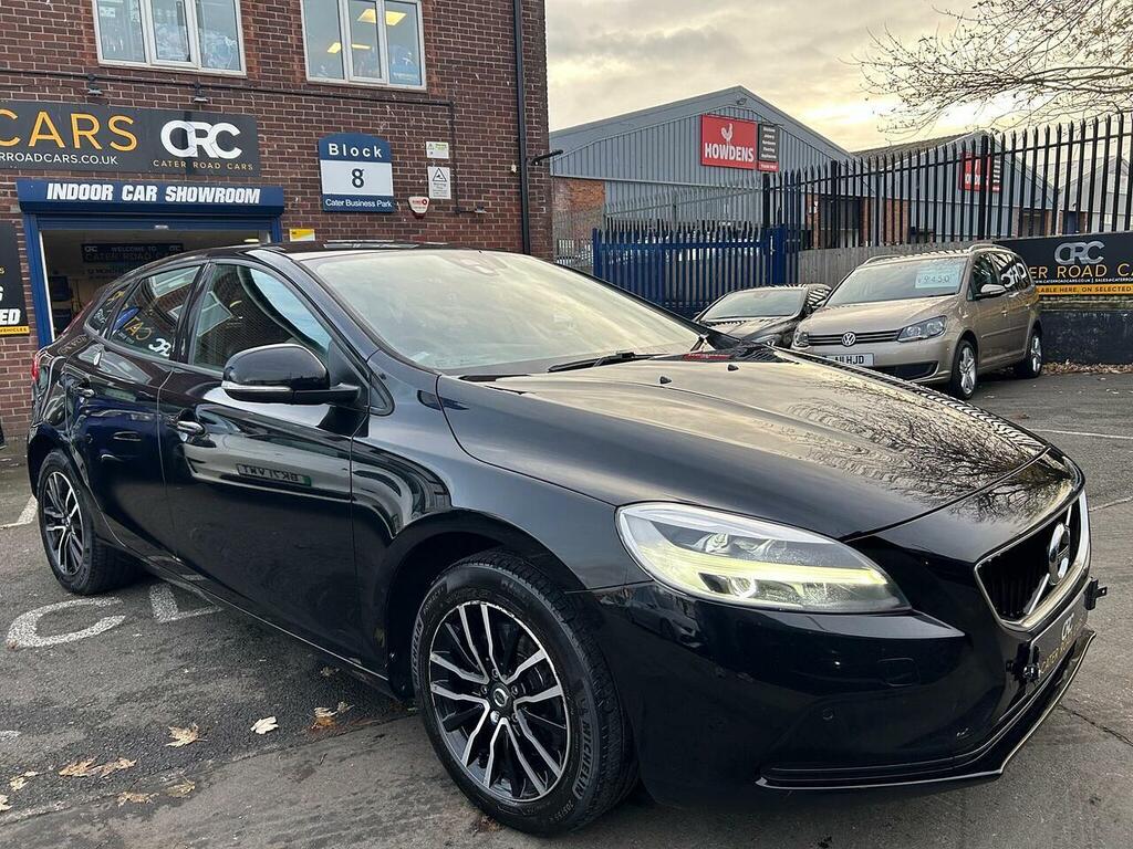 Volvo V40 2.0 T2 R-design Edition Hatchback Manua FX19NLD Black #5
