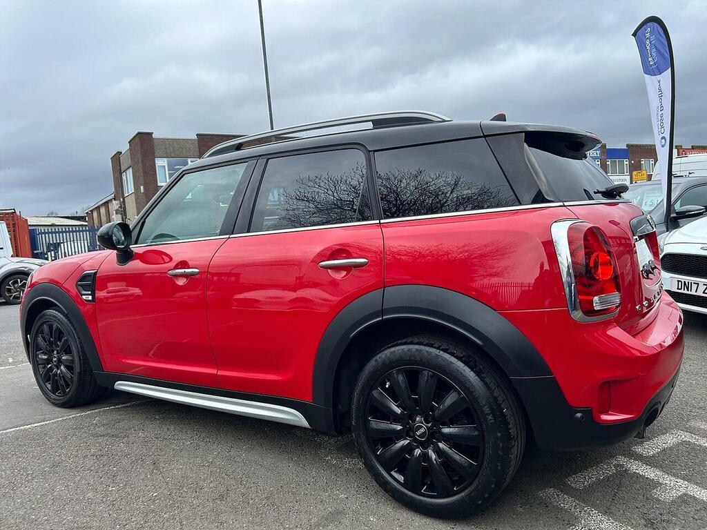 Mini Countryman 1.5 Cooper Suv Euro 6 Ss 136 P YC17HTD Red #4