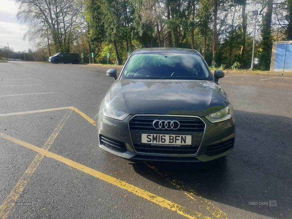 Audi A1 1.6 Tdi Se SM16BFN Grey #4