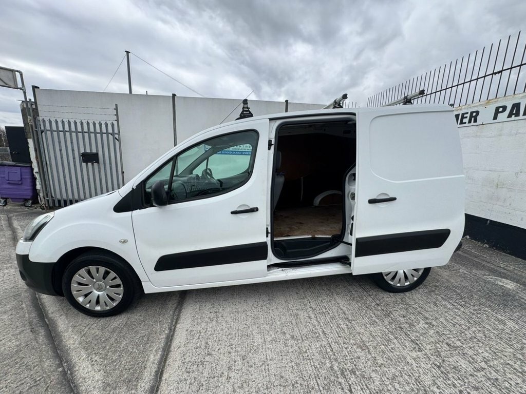 Citroen Berlingo 1.6L Enterprise VX63VYB White #3