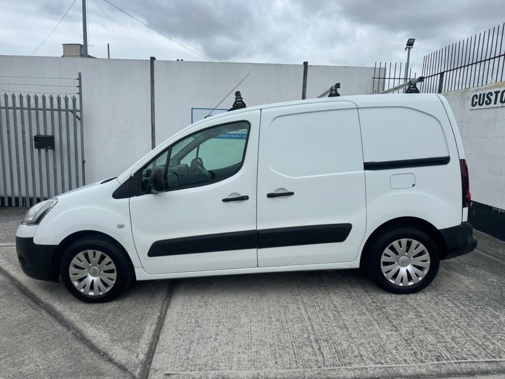 Citroen Berlingo 1.6L Enterprise VX63VYB White #2