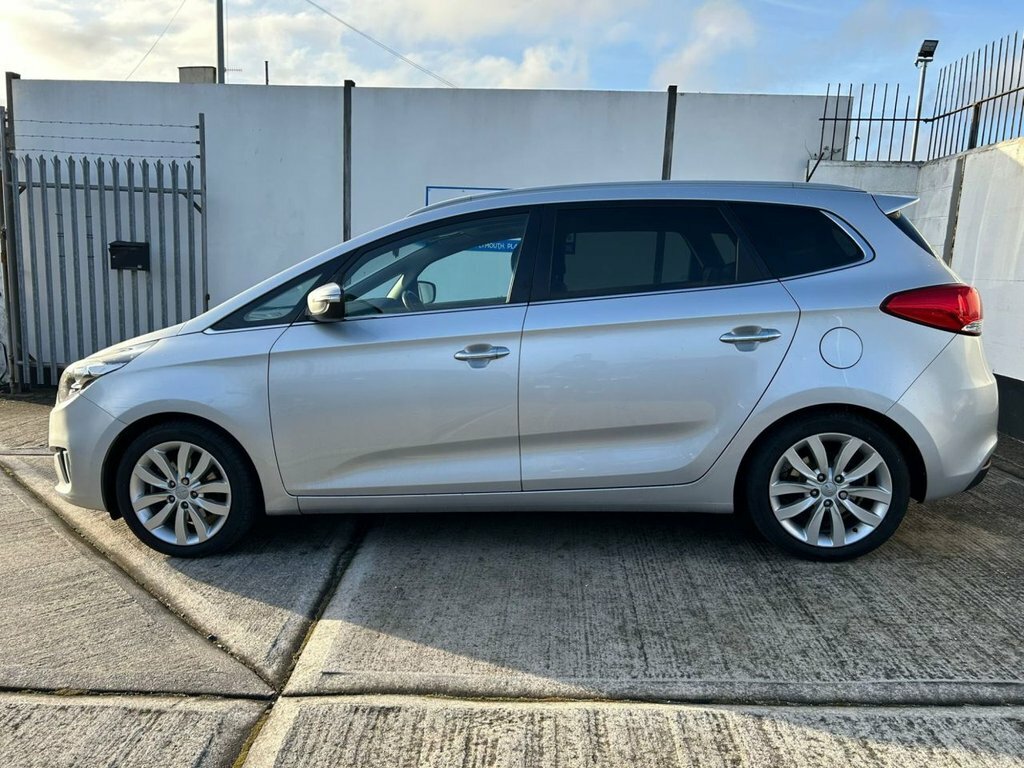 Kia Carens 1.7L 3 Silver #2