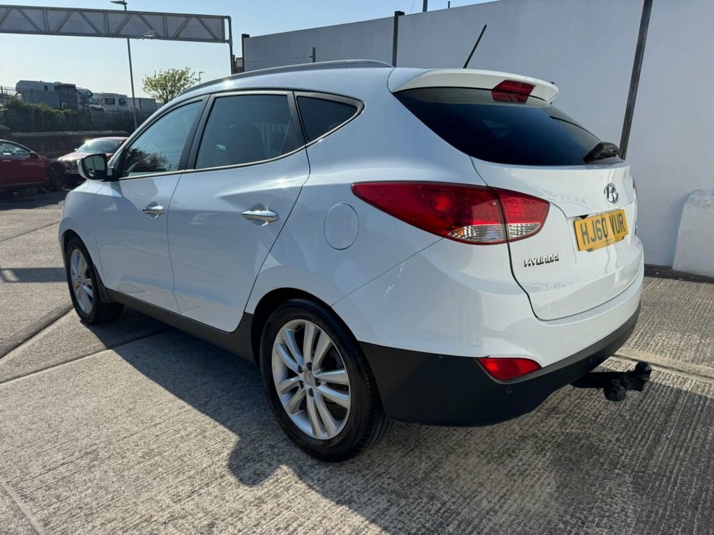 Hyundai Ix35 2L Premium White #3