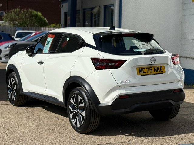 Nissan Juke Dig-t Acenta Premium Suv MC75NKE White #4