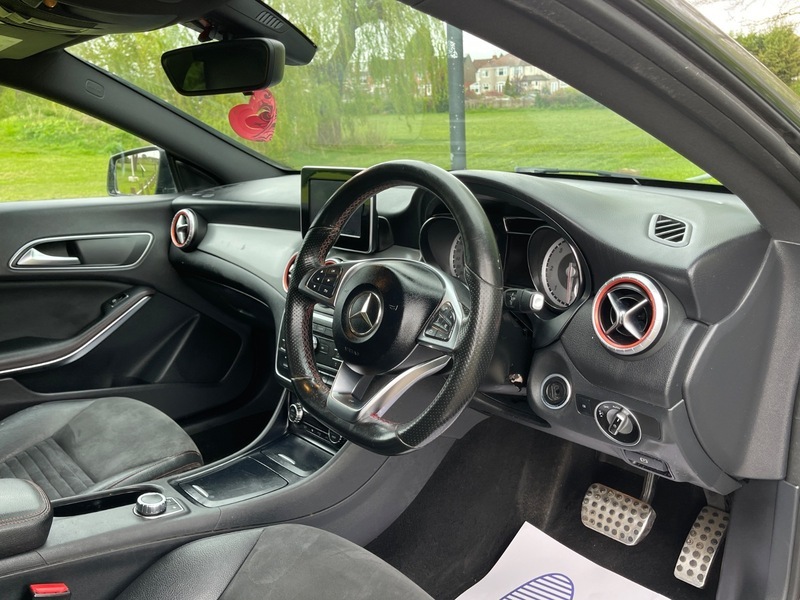 Mercedes-Benz CL Cla 200 D Sport Black #59