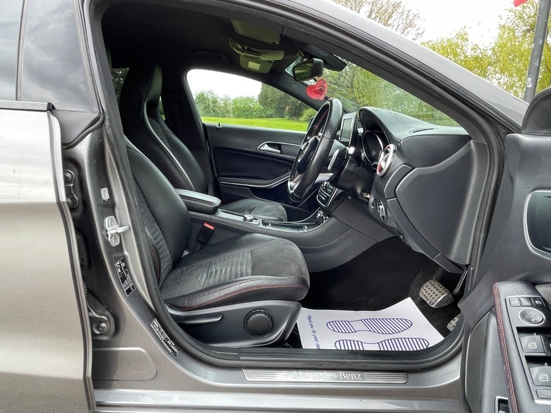Mercedes-Benz CL Cla 200 D Sport Black #64