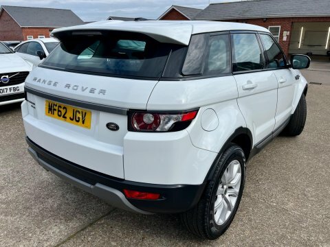 Land Rover Range Rover Evoque 2.2 Ed4 Pure MF62JGV White #3