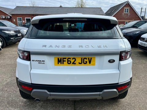 Land Rover Range Rover Evoque 2.2 Ed4 Pure MF62JGV White #4