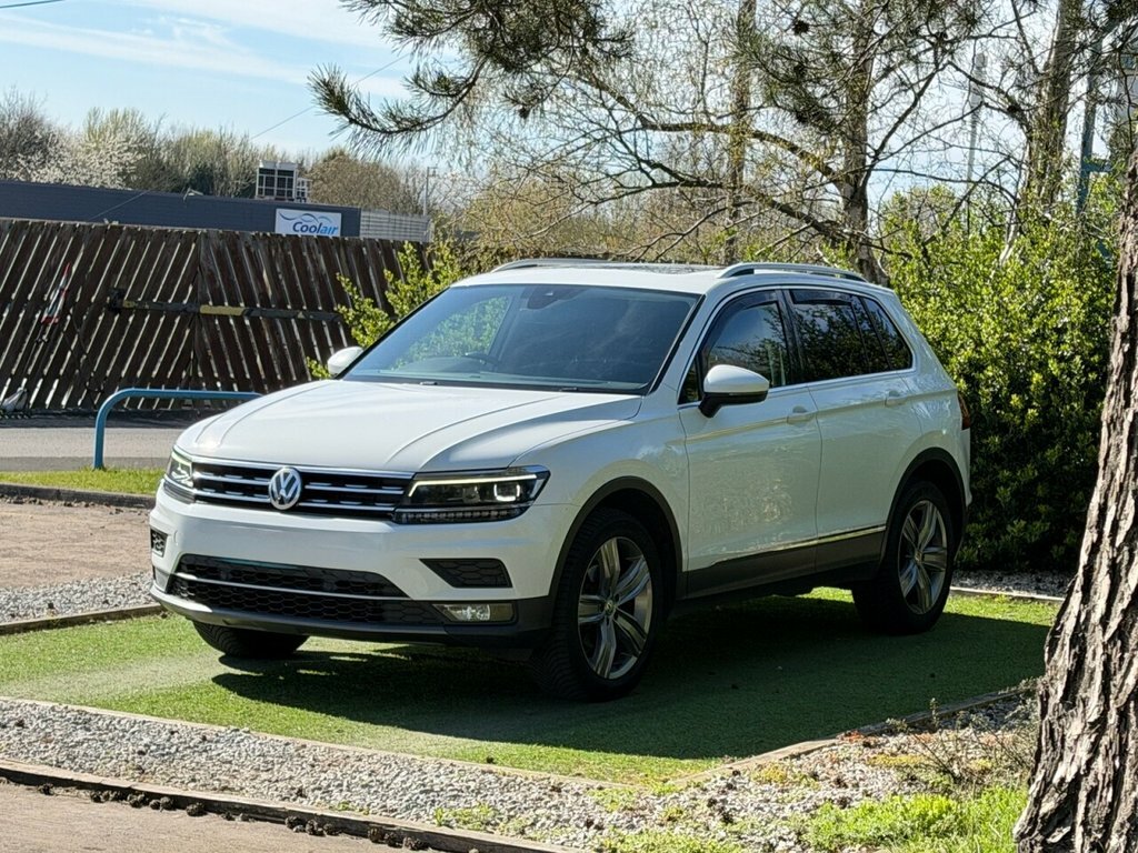 Volkswagen Tiguan 2L Sel VO18TKA White #5