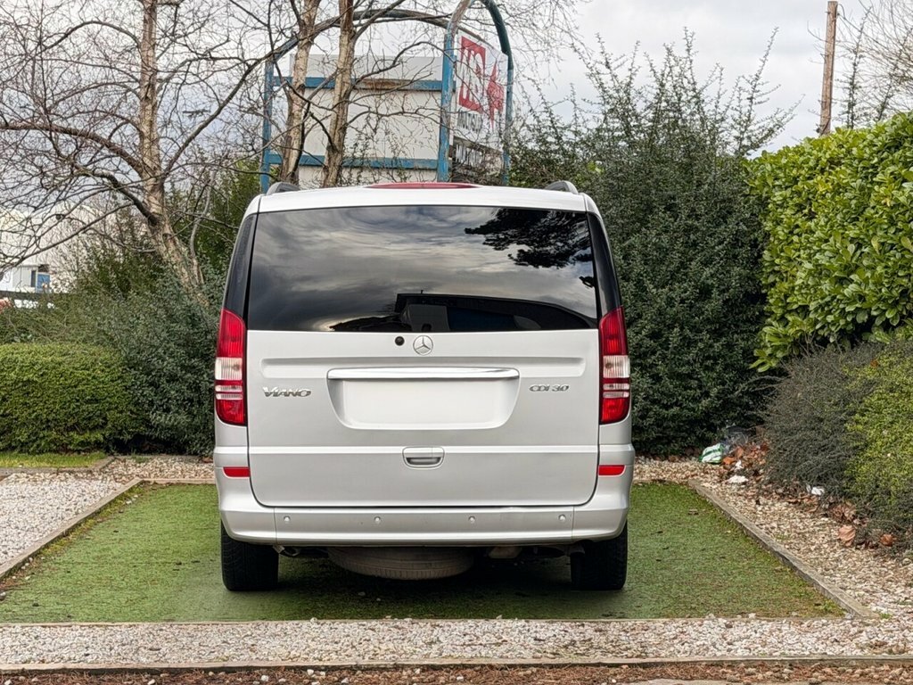 Mercedes-Benz Viano 3L Ambiente Silver #6