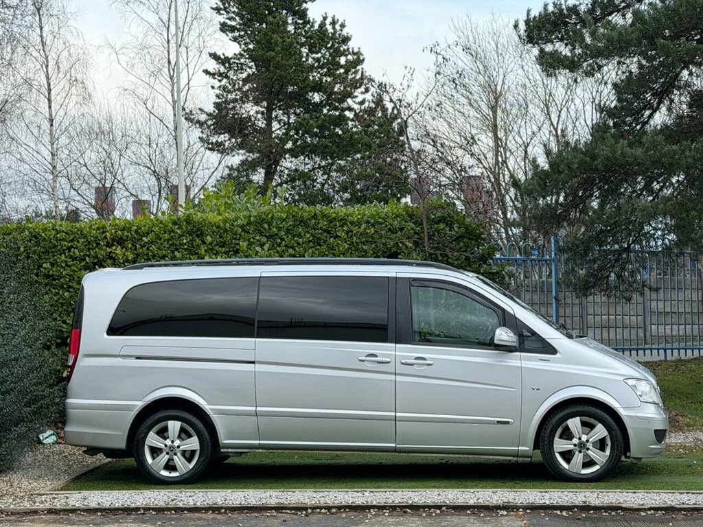 Mercedes-Benz Viano 3L Ambiente Silver #2