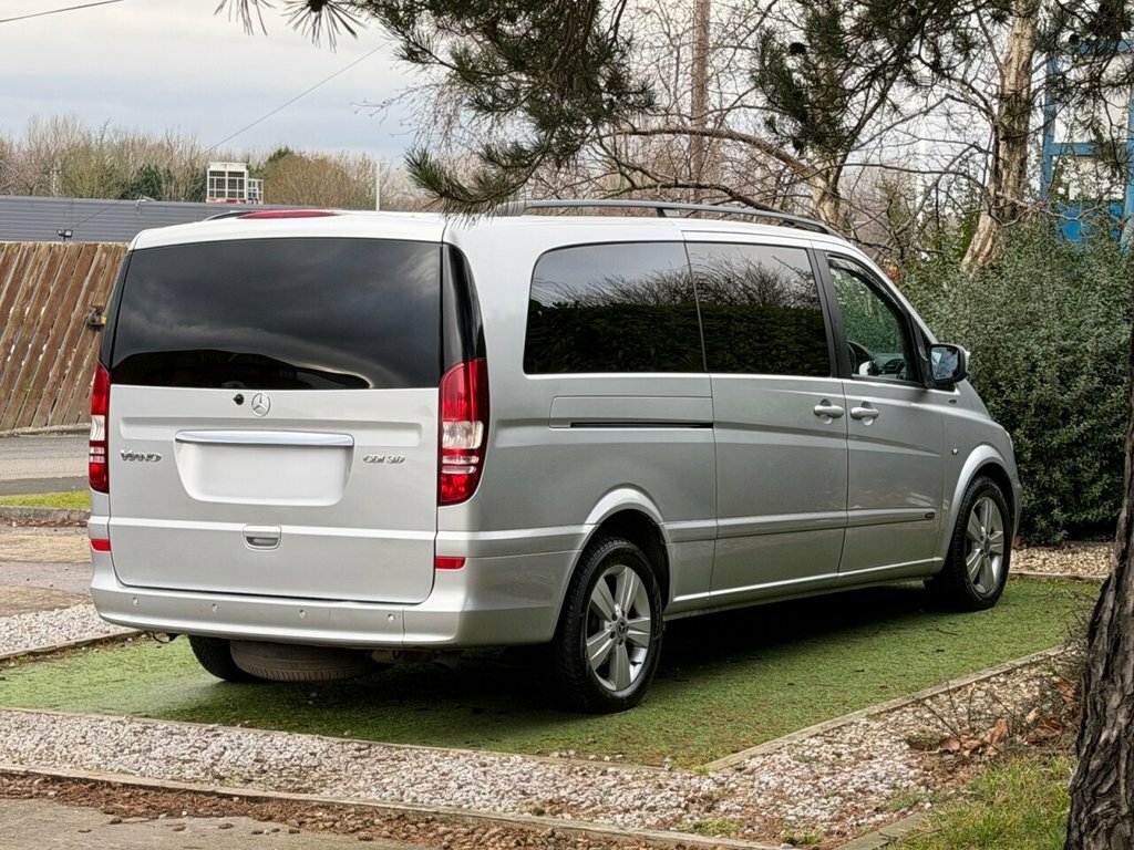 Mercedes-Benz Viano 3L Ambiente Silver #4
