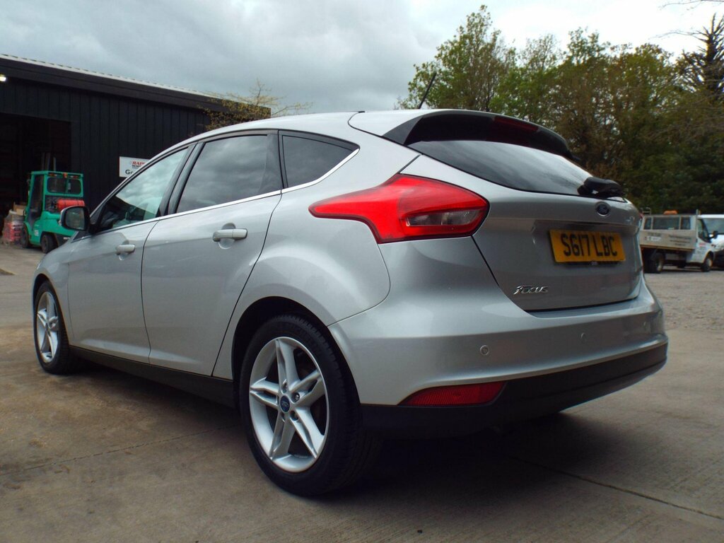 Ford Focus 1.5 Tdci Zetec Edition Euro 6 Ss Silver #3