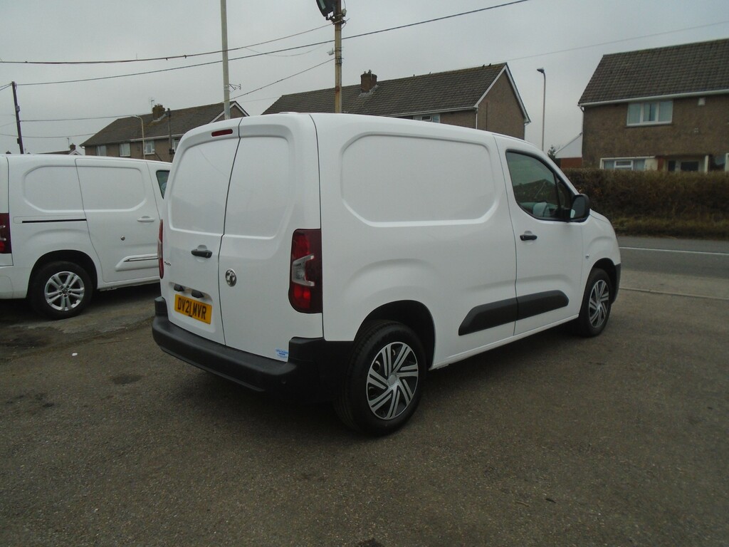 Vauxhall Combo L1h1 2300 Dynamic DV21MVR White #3