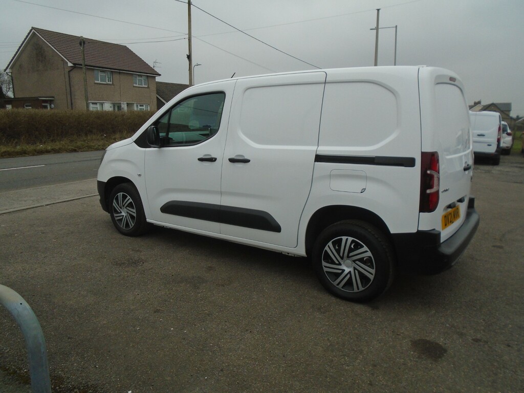 Vauxhall Combo L1h1 2300 Dynamic DV21MVR White #5