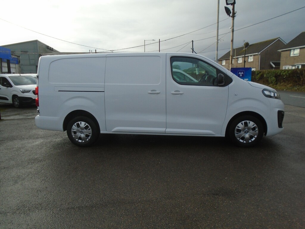 Vauxhall Vivaro L2h1 F2900 Sportive Ss DS72XUU White #2