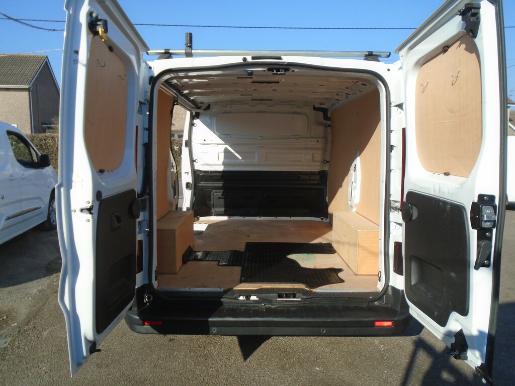 Renault Trafic Sl28 Business Plus Dci FP72XMR White #5