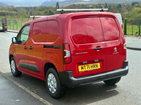Peugeot Partner 1.5 Partner Grip MT71HRN Red #5
