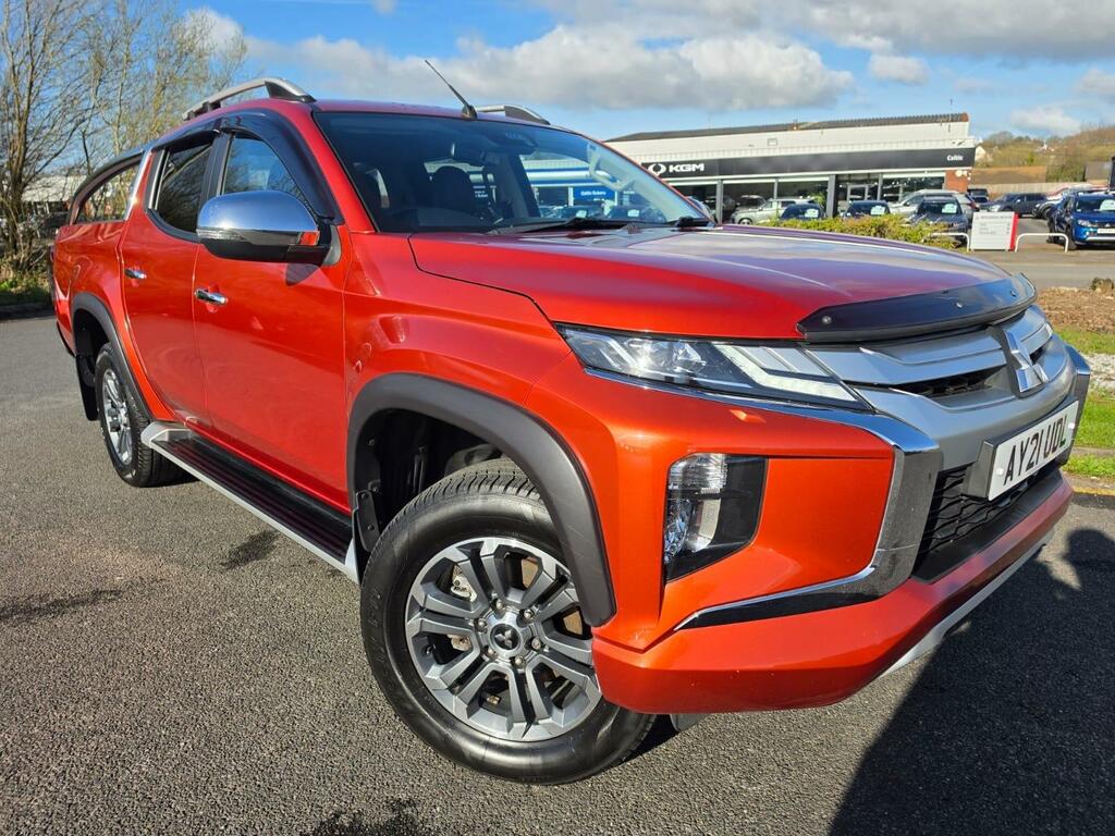 Mitsubishi L200 2.2 Di-d Dc Barbarian 4Wd Euro 6 Ss Orange