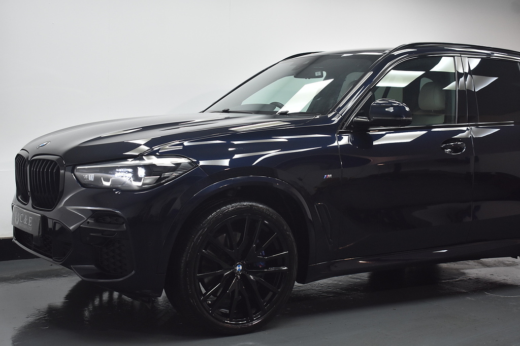 BMW X5 Suv MD71HCO Black #3