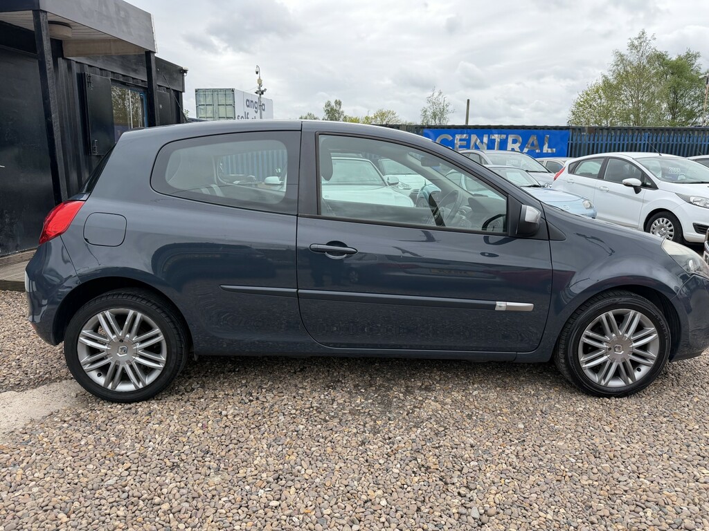 Renault Clio Hatchback 1.2 Dynamique Tomtom 2012 MK62YVO Blue #6