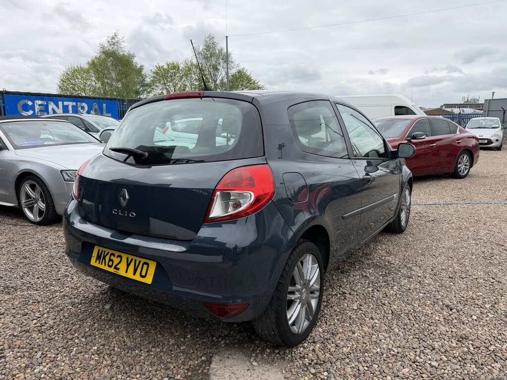 Renault Clio Hatchback 1.2 Dynamique Tomtom 2012 MK62YVO Blue #5