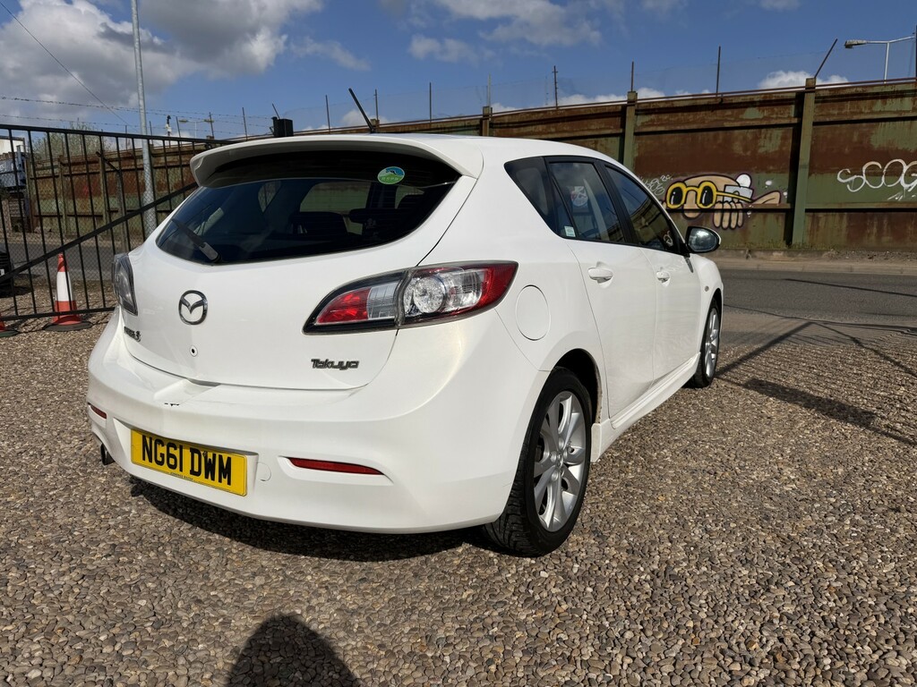 Mazda 3 Hatchback 1.6 Takuya 2012 White #5