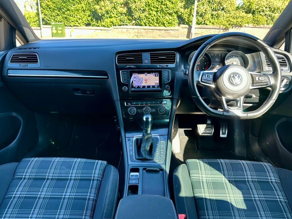 Volkswagen Golf 2.0 Tdi Bluemotion Tech Gtd Hatchback D AE14SRX Black #2