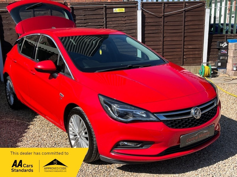 Vauxhall Astra Elite Nav Red