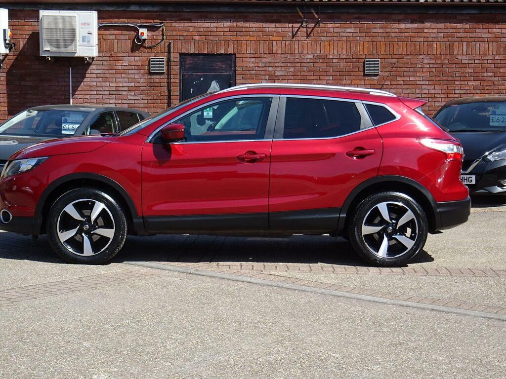 Nissan Qashqai Suv 1.6 Dci N-connecta Xtron 2Wd Euro 6 Ss WN66JXF Red #5
