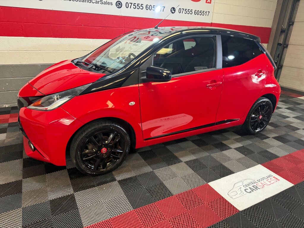 Toyota Aygo 1.0 Vvt-i X-cite 4 Red Bi-tone Euro 6 SK18YRL Red #2