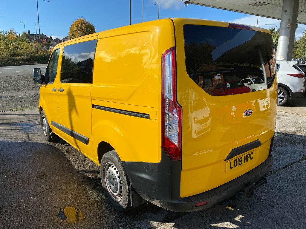 Ford Transit Custom 2.0 Tdci 130Ps Low Roof Van LD19HPC Yellow #4