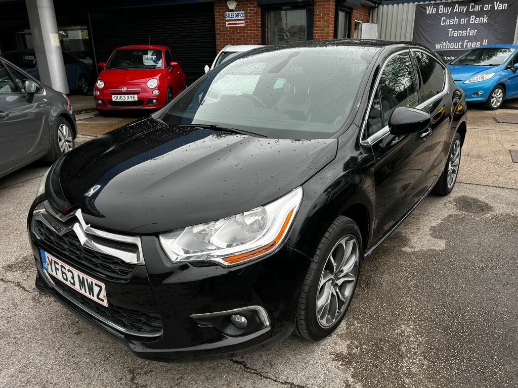 Citroen DS4 1.6 E-hdi 115 Dstyle Black #2