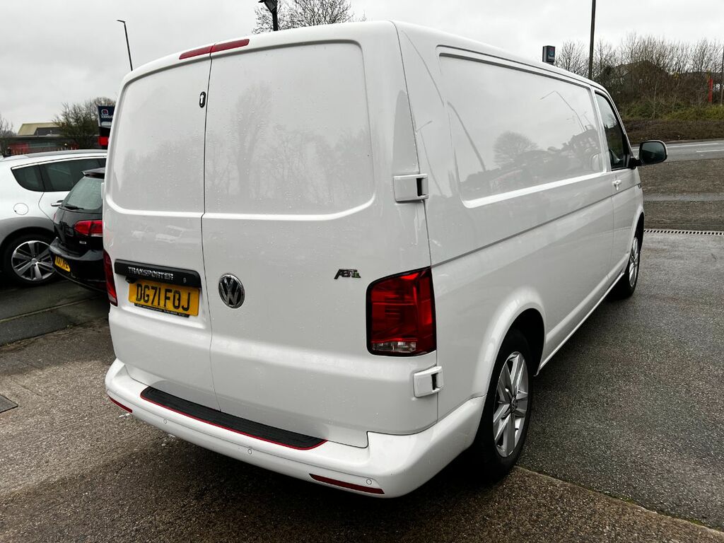 Volkswagen E-Transporter 83Kw 37.3Kwh Advance Van DG71FOJ White #4