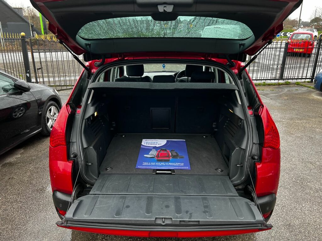 Peugeot 3008 1.6 Hdi 112 Active II Red #6