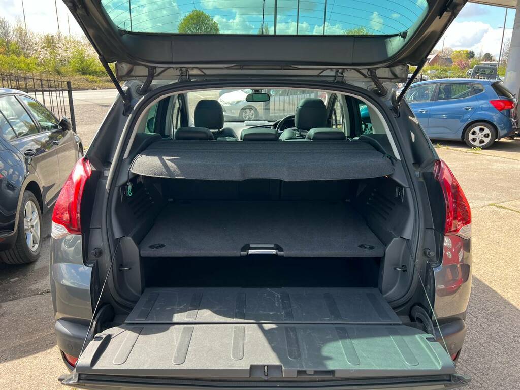 Peugeot 3008 2.0 Hdi Allure Grey #5
