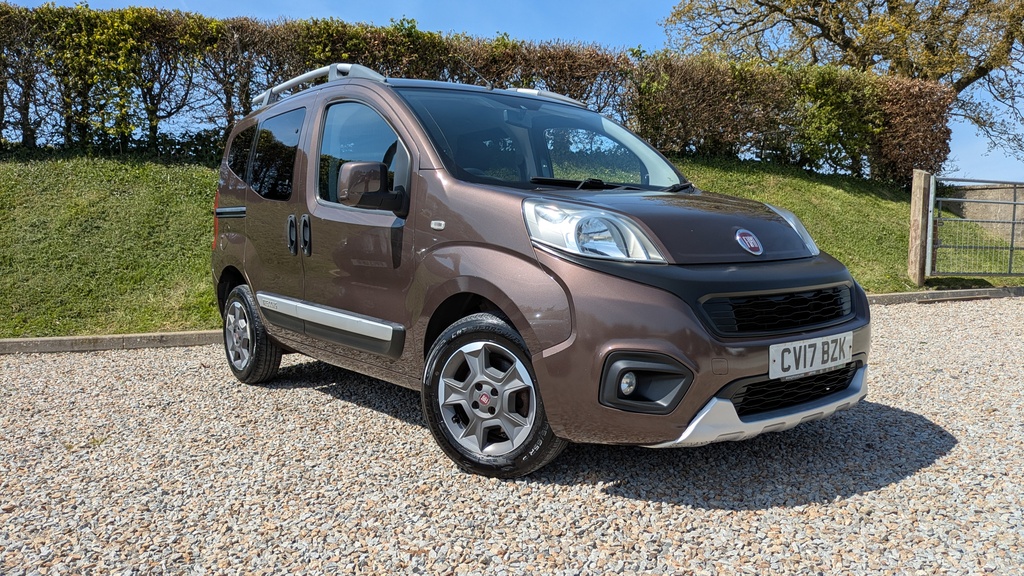 Fiat Qubo 1.4 8V Active  #1