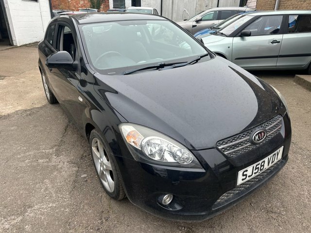 Kia Proceed 1.6 3 Black