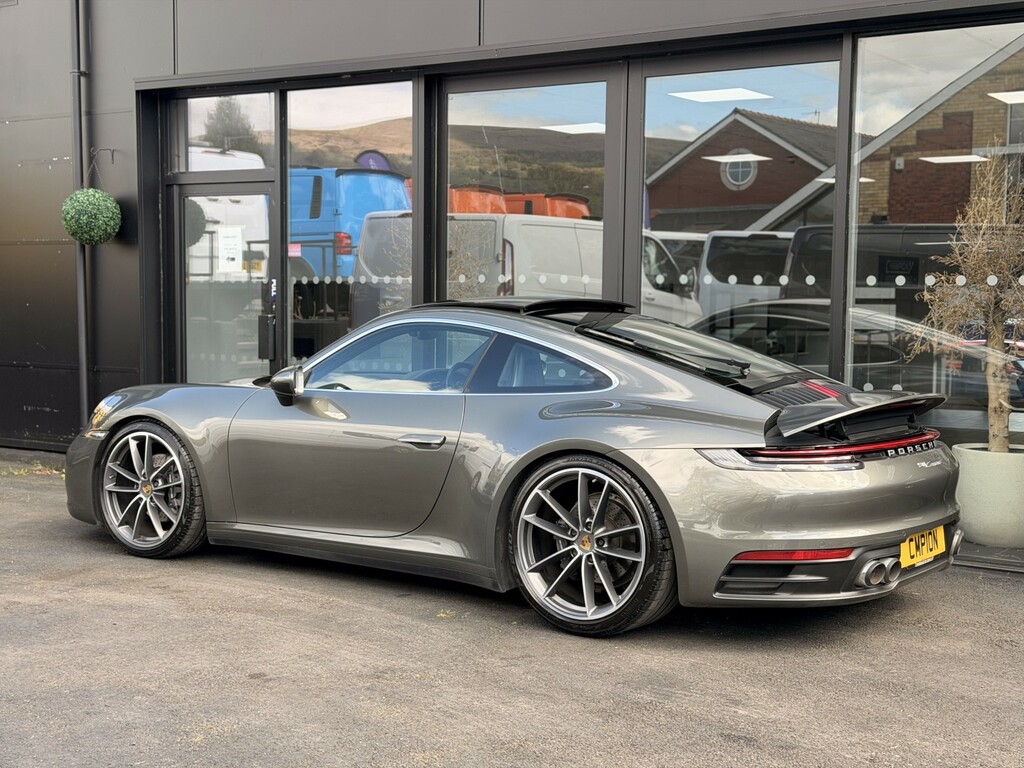 Porsche 911 3.0 T 992 Carrera YF20YTC Green #4