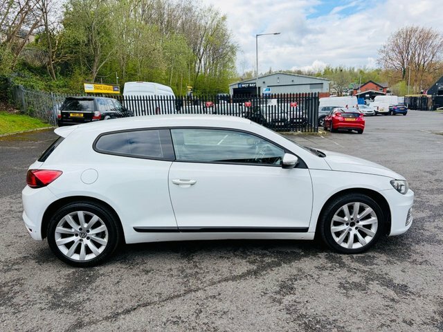 Volkswagen Scirocco 2015 1.4 Tsi Bluemotion Tech Hatchback White #6