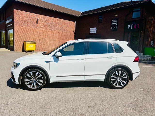 Volkswagen Tiguan 2018 2.0 Tdi R-line Suv Dsg Euro 6 Ss WN68TNE White #5