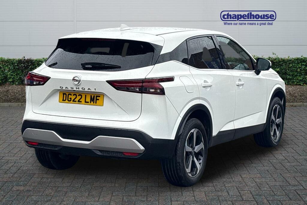 Nissan Qashqai N-connecta Dig-t Mhev Cvt 1.3 DG22LMF White #3