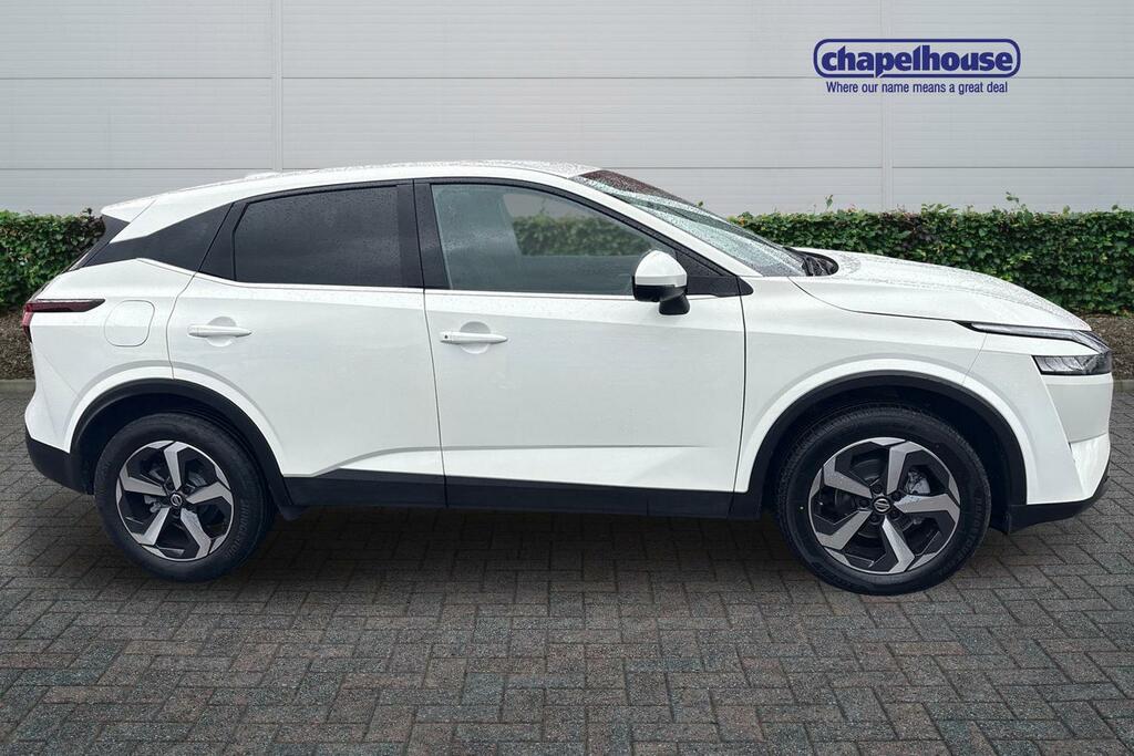 Nissan Qashqai N-connecta Dig-t Mhev Cvt 1.3 DG22LMF White #2