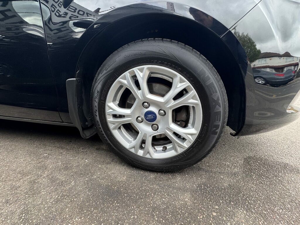 Ford B-Max 1.0T Ecoboost Zetec Navigator MV66ZWZ Black #3