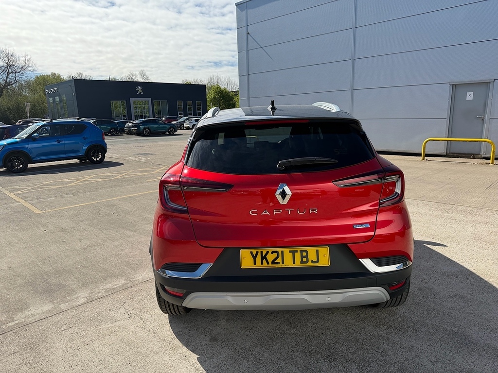 Renault Captur E-tech S Edition YK21TBJ Red #6