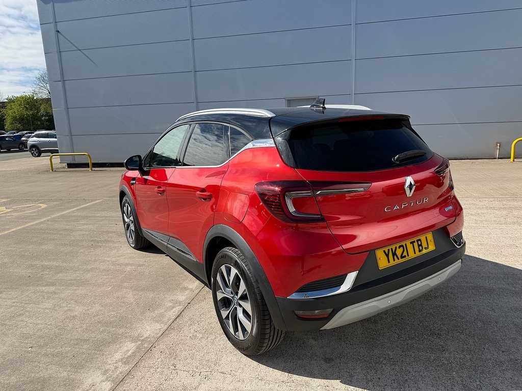Renault Captur E-tech S Edition YK21TBJ Red #5